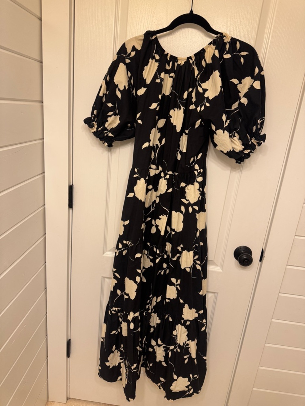 Sophie the Label Black & Cream  Floral Scoop Neck Maxi Dress - Picture 4 of 8